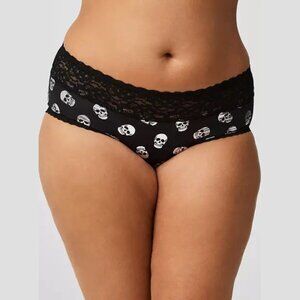 Torrid - Second Skin Mid-Rise Cheeky Lace Trim Panty in Polka Dot Silver Skulls